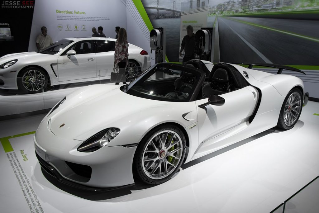 The 2015 Porsche 918 Spyder. The 2015 Porsche 918 Spyder.